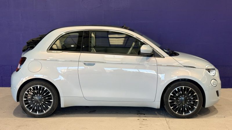 Fiat 500c e 118CH - LA PRIMA - 2020- Appel car Play - intérieur  cuir - Phare full led 