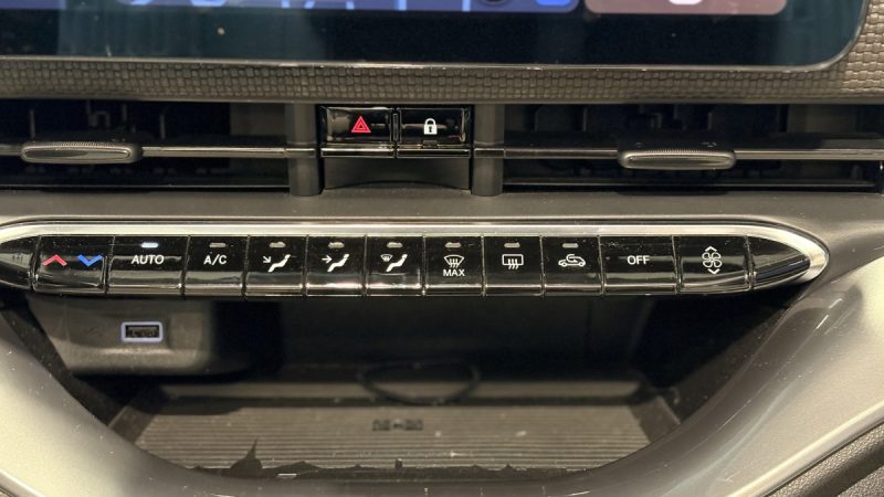 Fiat 500c e 118CH - LA PRIMA - 2020- Appel car Play - intérieur  cuir - Phare full led 