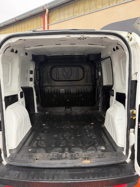 FIAT DOBLO II CARGO 1.3 MULTIJET 75 PACK
