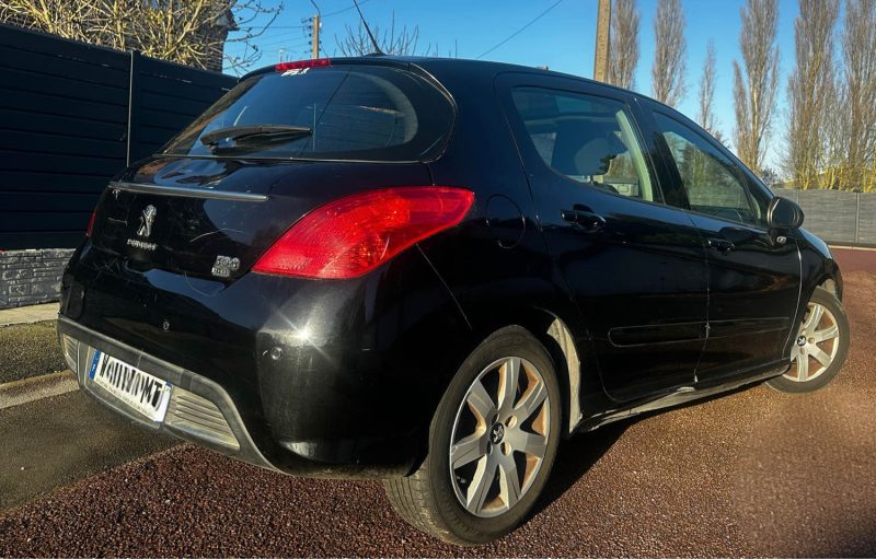 PEUGEOT 308 1.6 HDI 112 2011