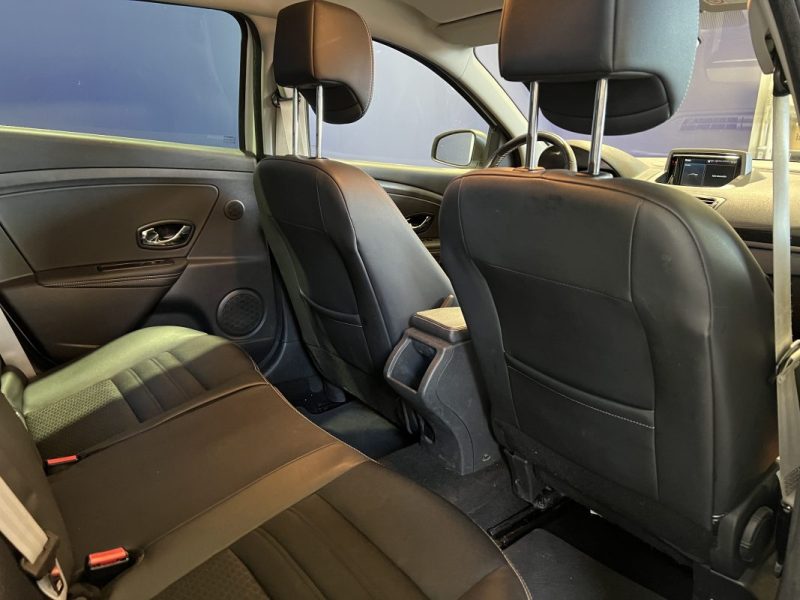 RENAULT MEGANE III ESTATE 1.2 TCE 130CH BOSE ÉDITION / ENTRETIEN COMPLET RENAULT