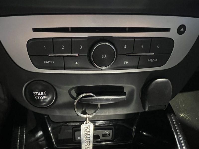 RENAULT MEGANE III ESTATE 1.2 TCE 130CH BOSE ÉDITION / ENTRETIEN COMPLET RENAULT