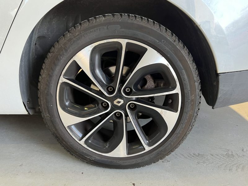 RENAULT MEGANE III ESTATE 1.2 TCE 130CH BOSE ÉDITION / ENTRETIEN COMPLET RENAULT