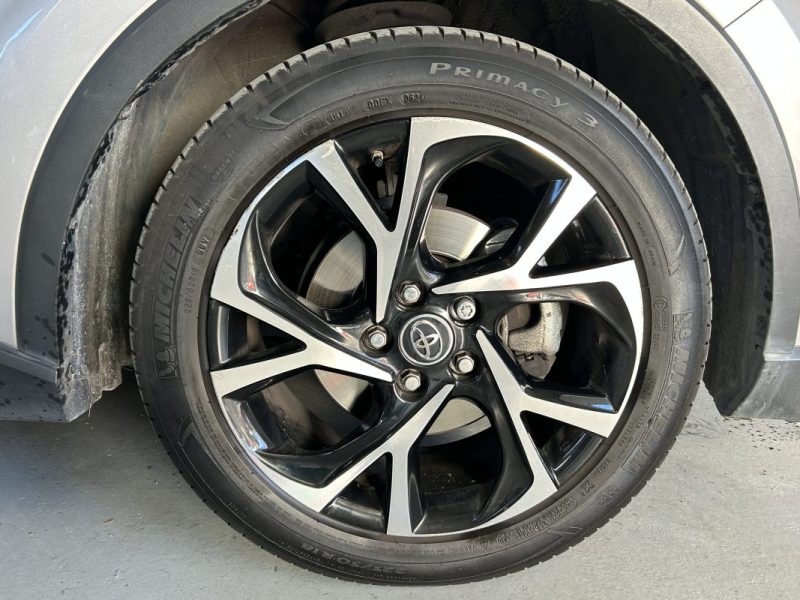 TOYOTA C-HR 122H GRAPHIC 2WD E-CVT 2017 PACK SON JBL