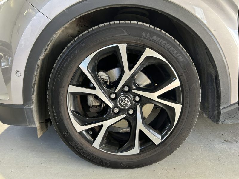 TOYOTA C-HR 122H GRAPHIC 2WD E-CVT 2017 PACK SON JBL