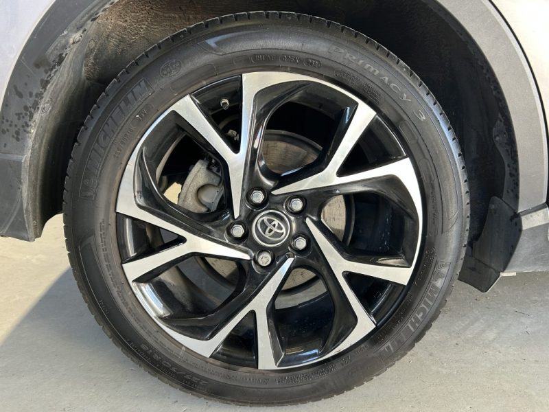 TOYOTA C-HR 122H GRAPHIC 2WD E-CVT 2017 PACK SON JBL