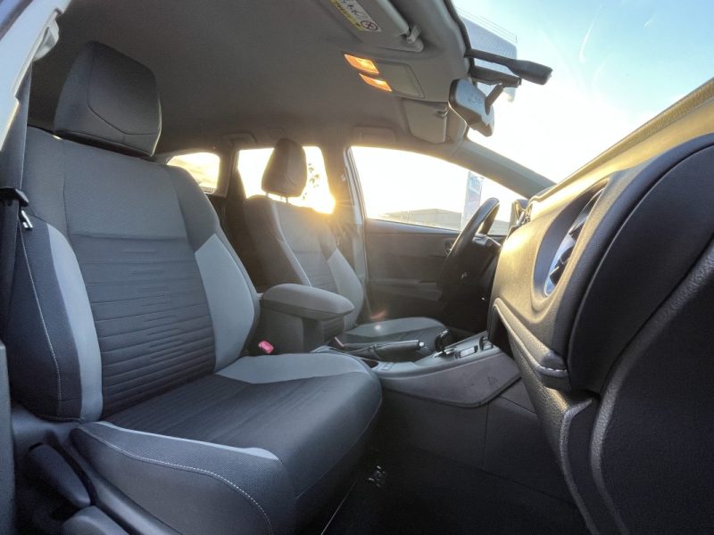 TOYOTA AURIS TOURING SPORTS HSD 136H DESIGN BUSINESS 2016