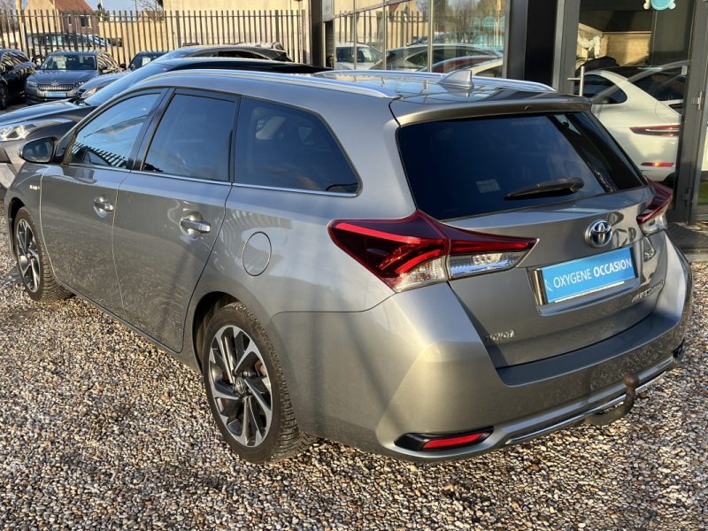 TOYOTA AURIS TOURING SPORTS HSD 136H DESIGN BUSINESS 2016