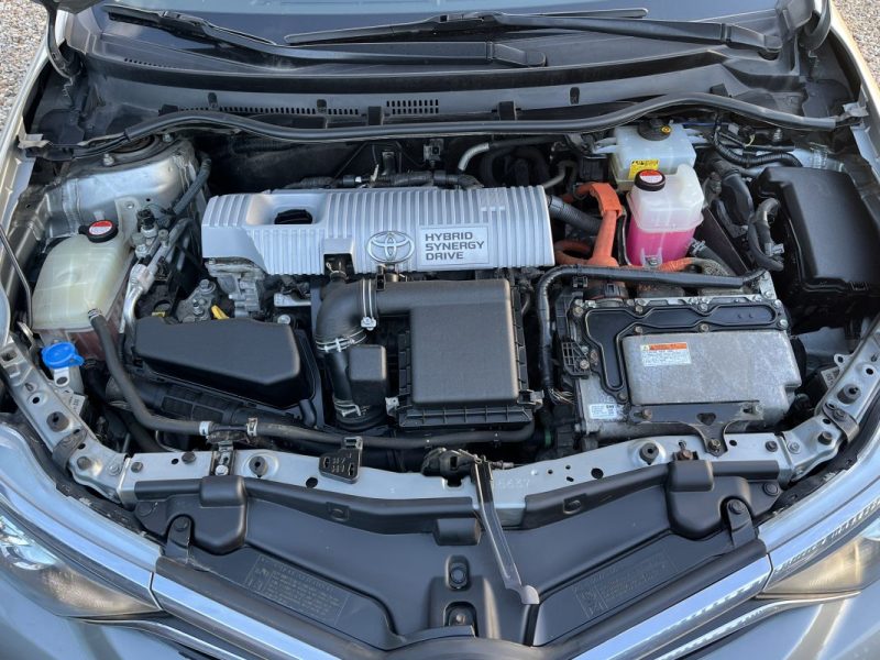 TOYOTA AURIS TOURING SPORTS HSD 136H DESIGN BUSINESS 2016