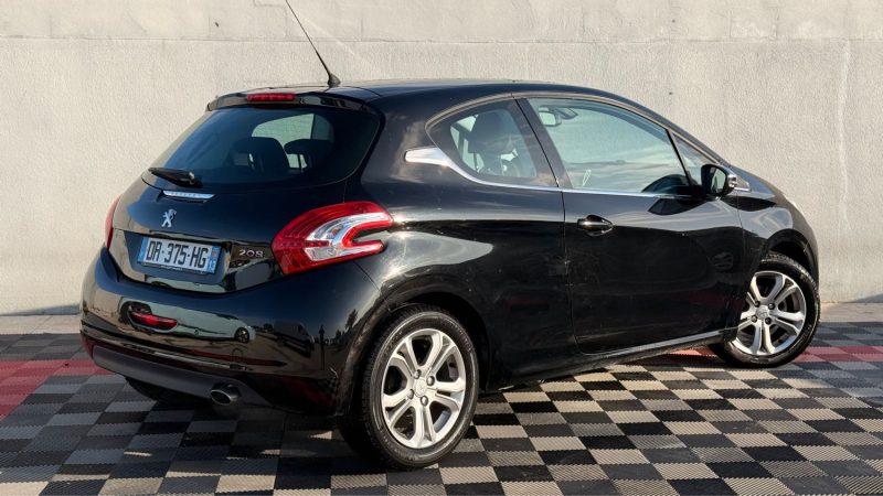 PEUGEOT 208 1.2 VTI ALLURE S&S ETG5 5P 2015