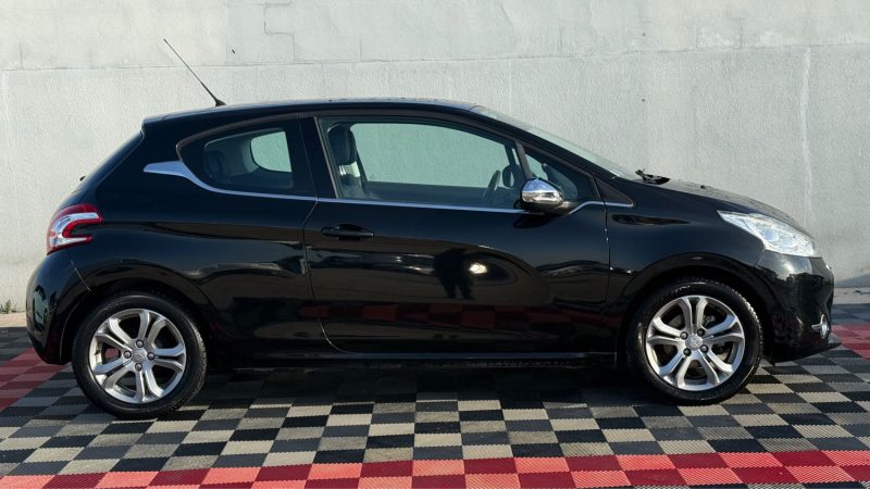 PEUGEOT 208 1.2 VTI ALLURE S&S ETG5 5P 2015