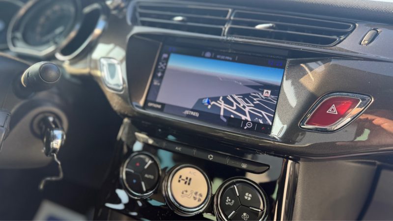 DS DS 3 DS DS3 1.2 E THP 110 CV BOITE AUTO SO CHIC  2017