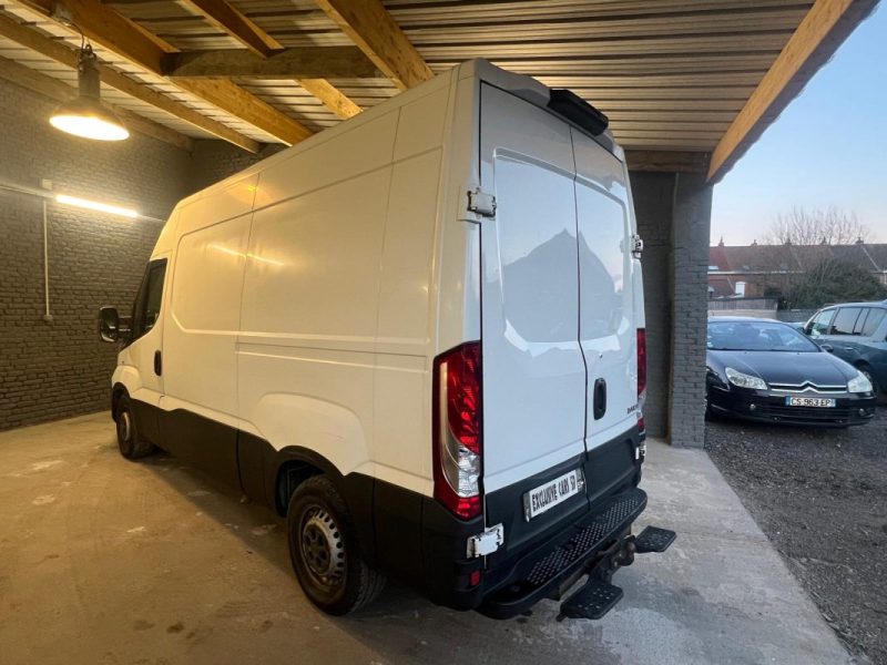 IVECO DAYLY 2.3L DIESEL 35S13  35S13 2.3 126 2016