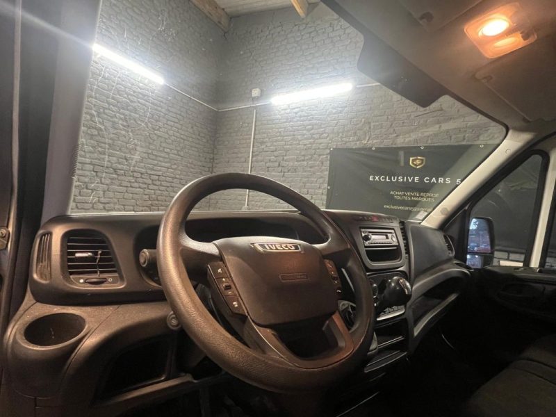 IVECO DAYLY 2.3L DIESEL 35S13  35S13 2.3 126 2016