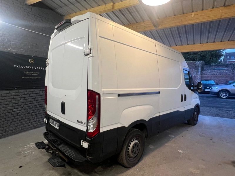 IVECO DAYLY 2.3L DIESEL 35S13  35S13 2.3 126 2016