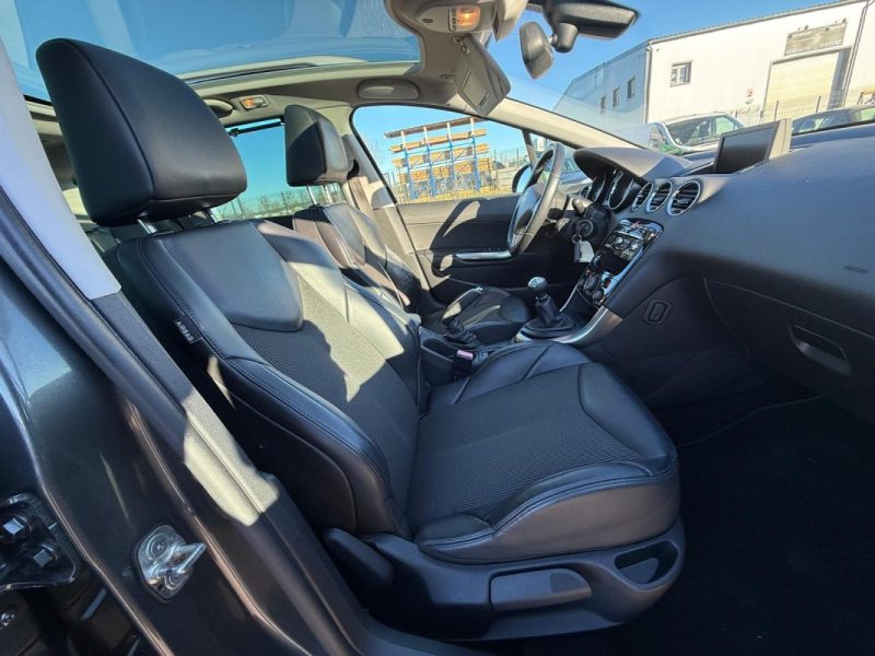 PEUGEOT  308 2.0 HDI 150CH 1.MAIN 