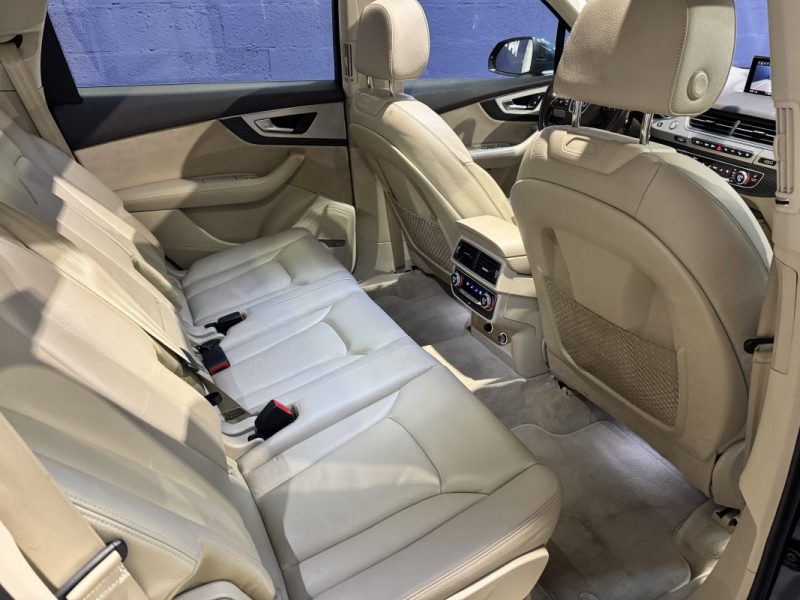 AUDI Q7 45 TDI V6 3.0 231 AVUS EXTENDED TIPTRONIC 