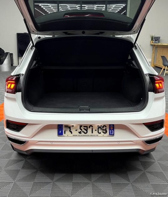 VOLKSWAGEN T-ROC R-LINE 1.5 TSI 150CV DSG7 CAMERA / COCKPITE - GARANTIE 12 OU 60 MOIS
