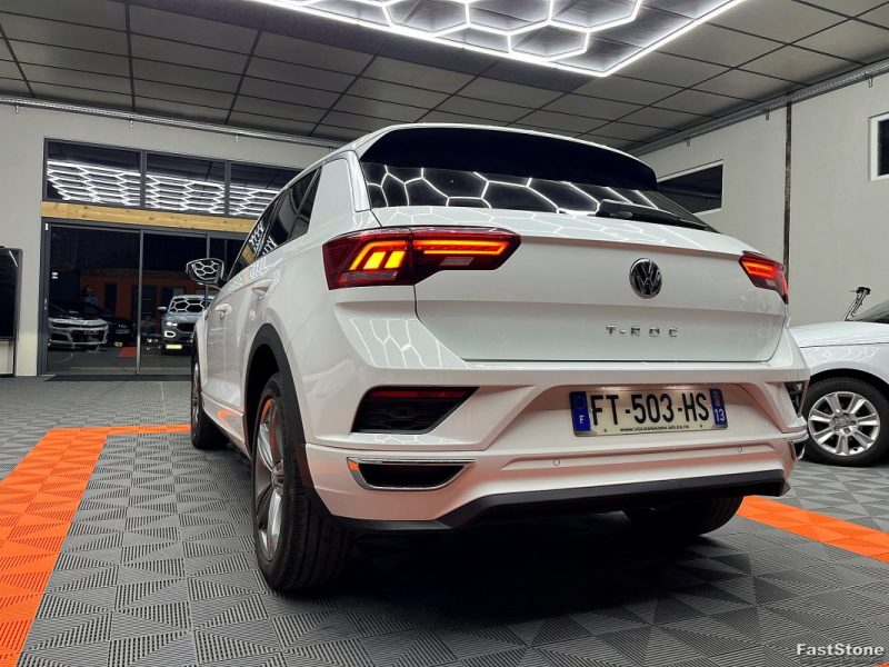 VOLKSWAGEN T-ROC R-LINE 1.5 TSI 150CV DSG7 CAMERA / COCKPITE - GARANTIE 12 OU 60 MOIS