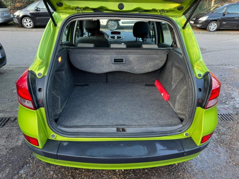 RENAULT CLIO 1.2I - 16V TURBO 2009