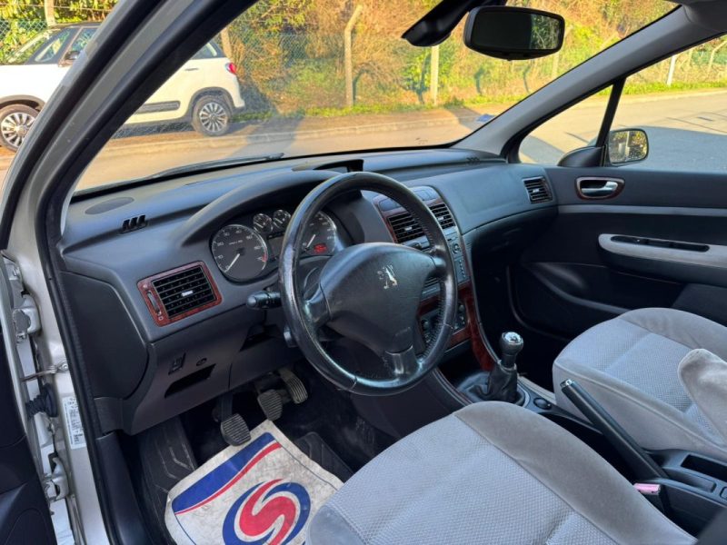 PEUGEOT 307 2.0I - 16V 2005