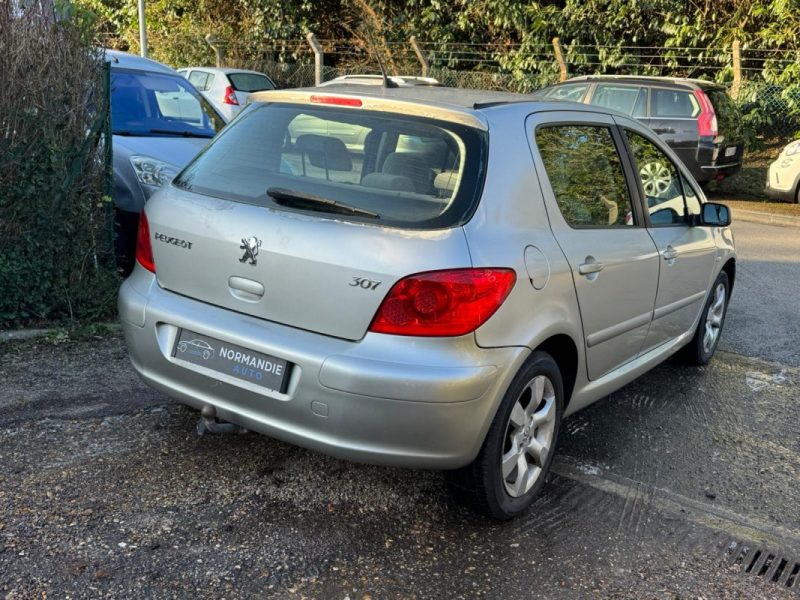 PEUGEOT 307 2.0I - 16V 2005