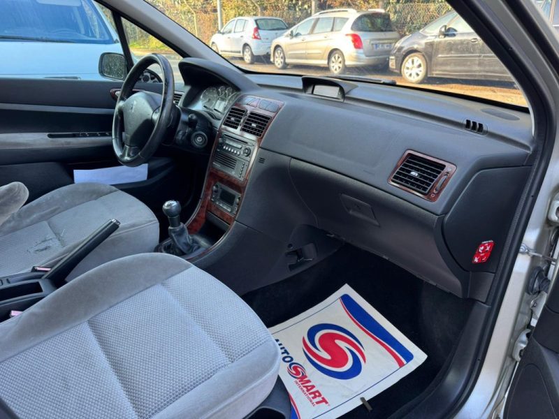 PEUGEOT 307 2.0I - 16V 2005