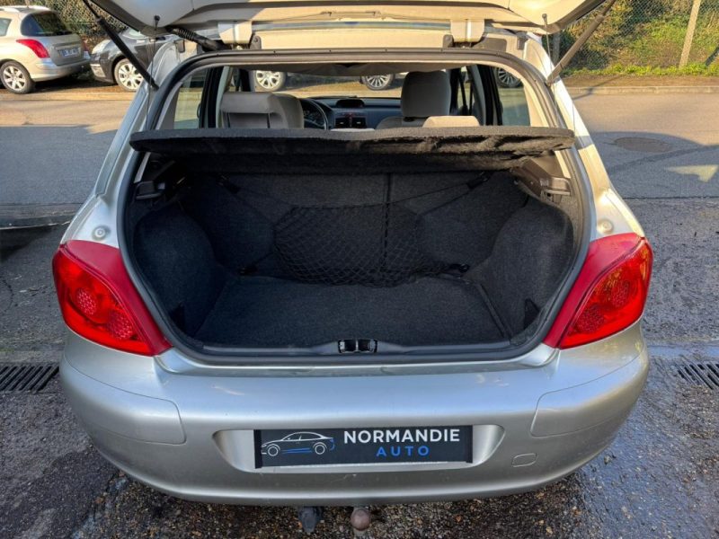 PEUGEOT 307 2.0I - 16V 2005