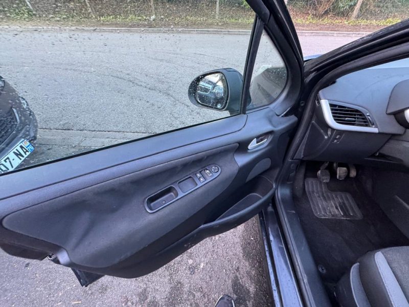 PEUGEOT 207 1.6 HDI - 16V TURBO 2008