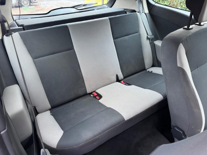 RENAULT CLIO 1.2 16V 75CH ZEN 3P 2013