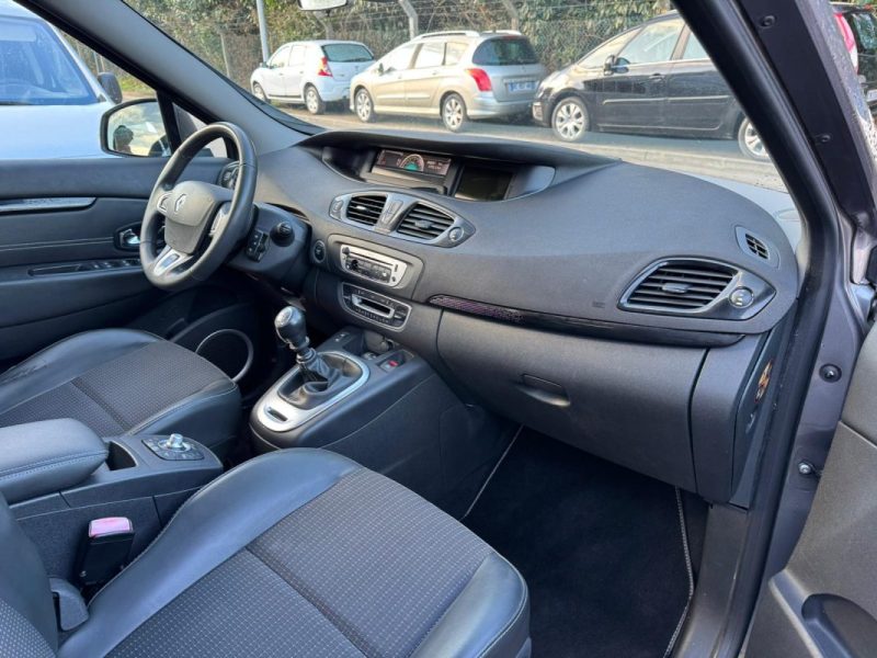 RENAULT MEGANE SCENIC 1.6 DCI 130CH ENERGY DYNAMIQUE ECO² 2012