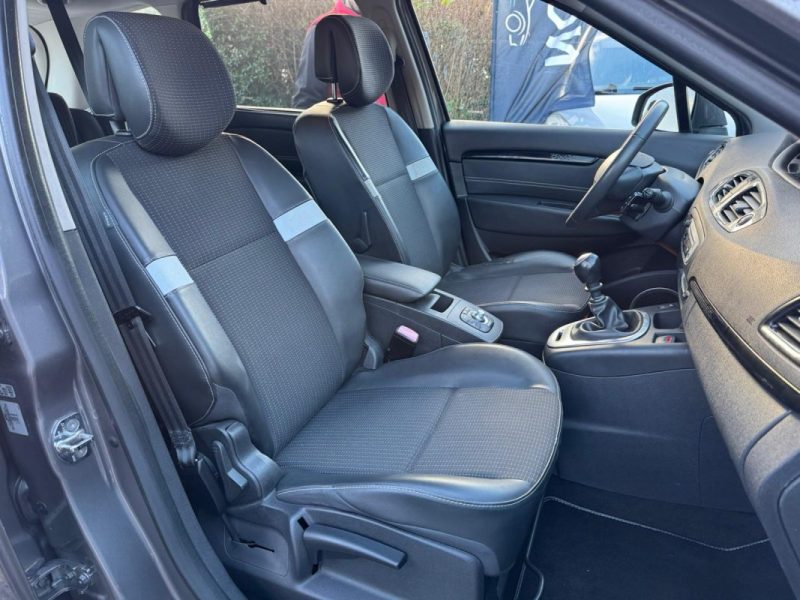 RENAULT MEGANE SCENIC 1.6 DCI 130CH ENERGY DYNAMIQUE ECO² 2012