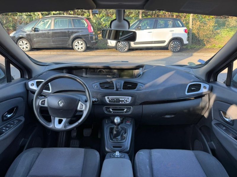 RENAULT GRAND SCENIC 3 1.5 DCI - 8V TURBO 2012