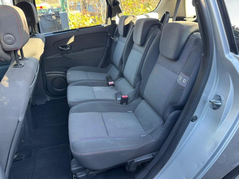 RENAULT GRAND SCENIC 3 1.5 DCI - 8V TURBO 2012