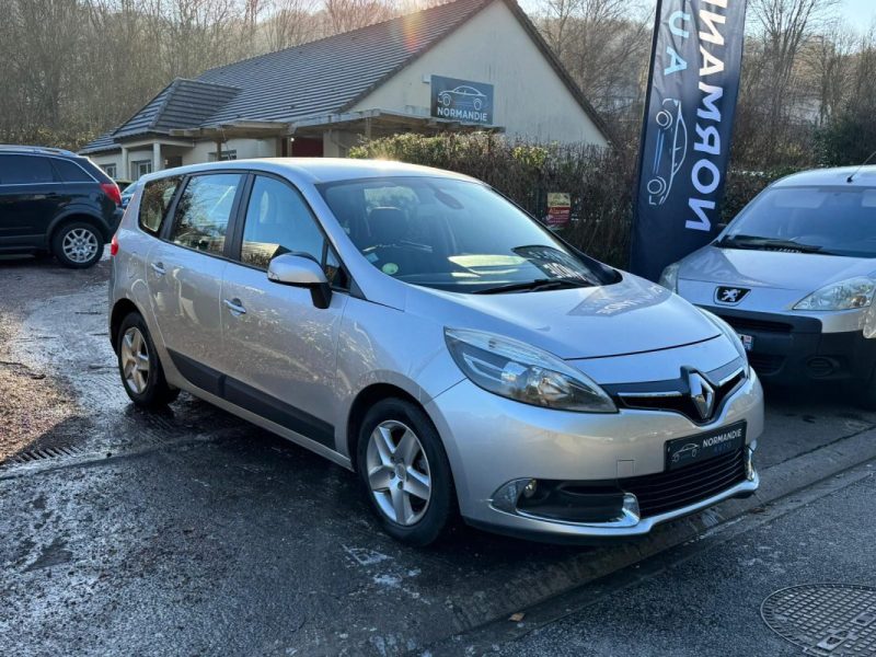 RENAULT GRAND SCENIC 3 1.5 DCI - 8V TURBO 2012