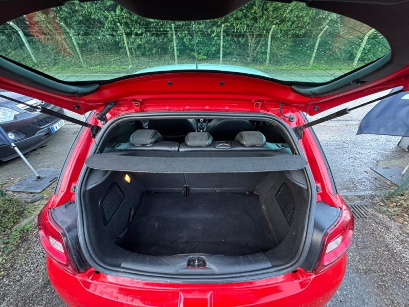 CITROEN DS3 1.4 VTI CHIC 2011