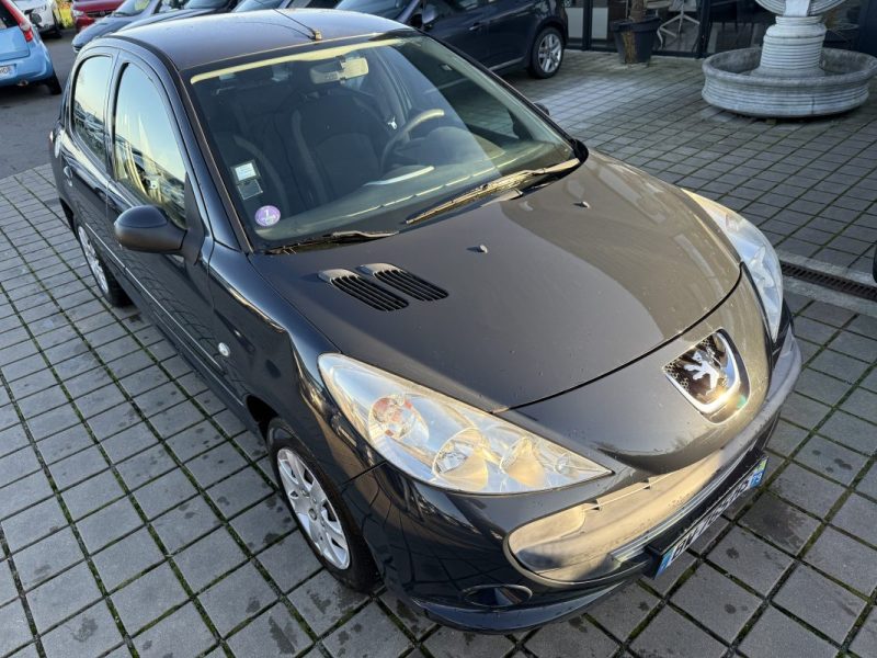 PEUGEOT 206+ 1.4 I 75CH ACTIVE 2011