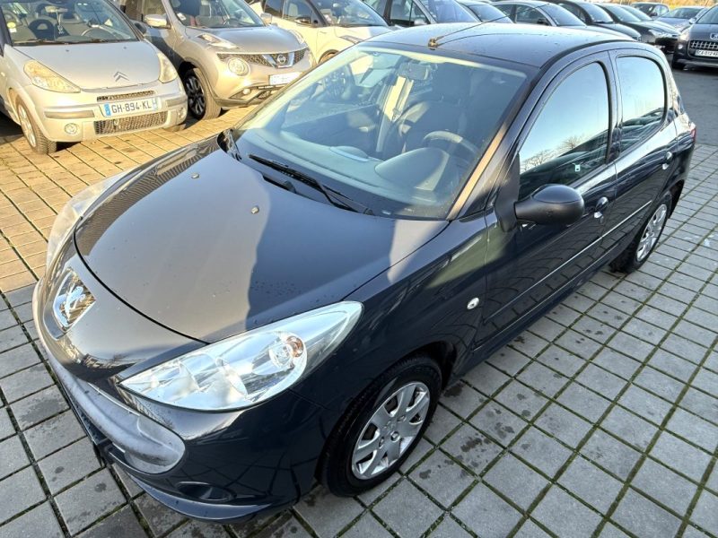 PEUGEOT 206+ 1.4 I 75CH ACTIVE 2011