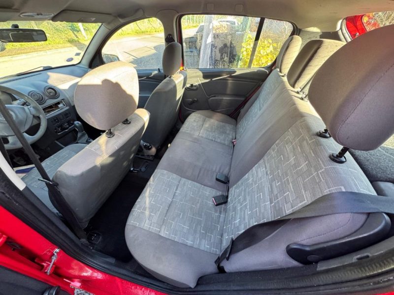 DACIA SANDERO 1.2I - 16V 2012