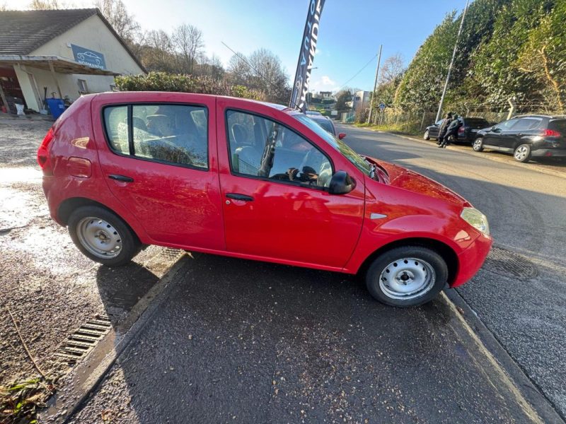 DACIA SANDERO 1.2I - 16V 2012