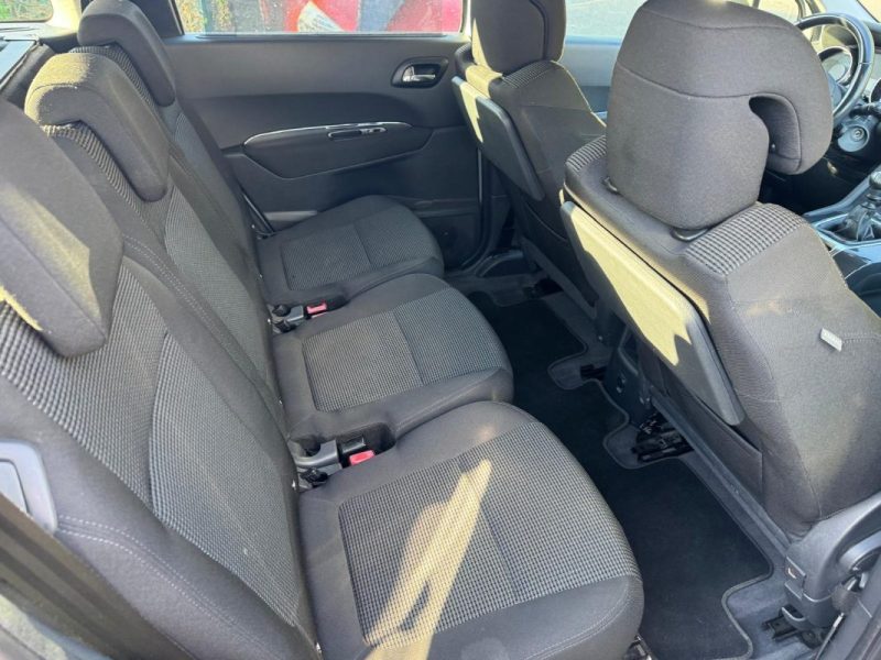 PEUGEOT 5008 1.6 HDI112 FAP CONFORT PACK 7PL 2011