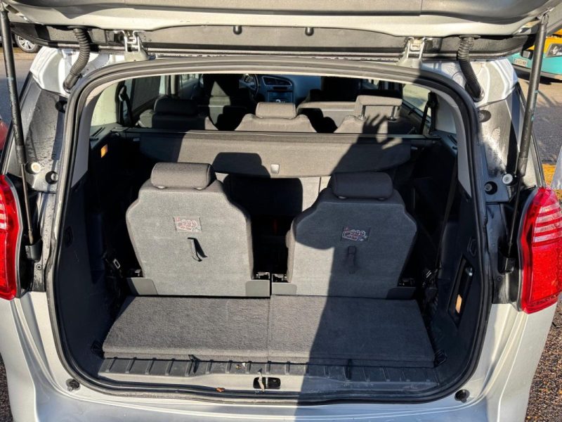 PEUGEOT 5008 1.6 HDI112 FAP CONFORT PACK 7PL 2011