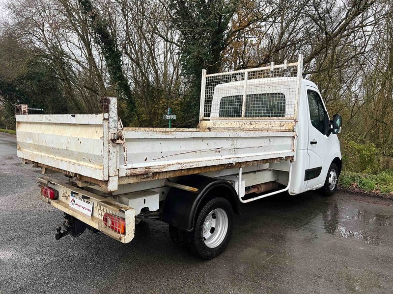 RENAULT MASTER RT F3500 L1H1 DCI 150 CONFORT BENNE