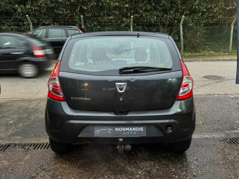 DACIA SANDERO 1.2I - 16V 2012
