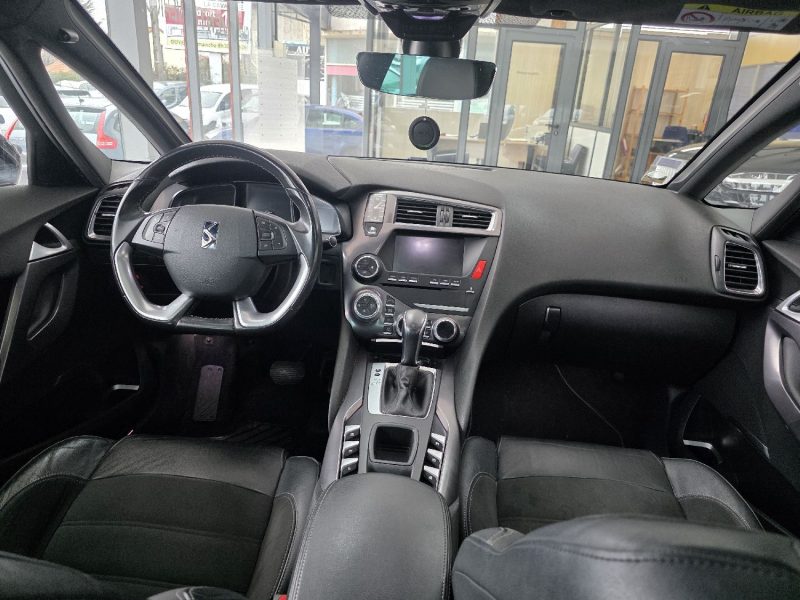 DS DS 5 BLUEHDI 180CH BE CHIC S&S EAT6 ANNEE 2016 195000KM