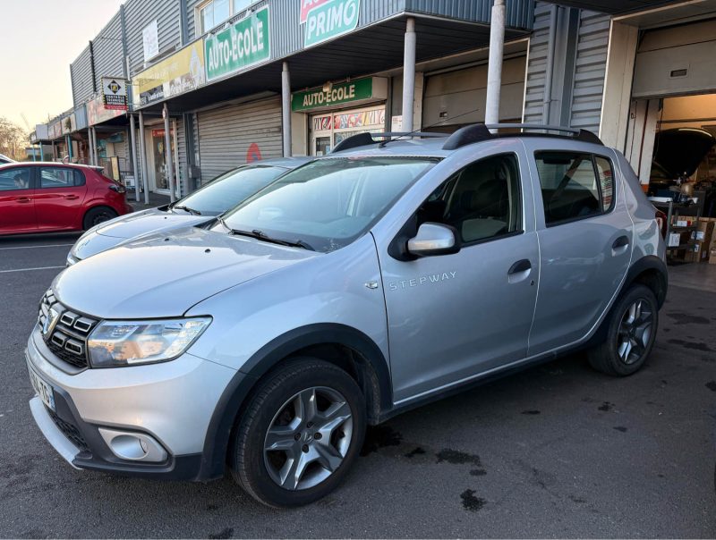 DACIA SANDERO  II PHASE 2 STEPWAY 1.5 DCI  90 CV - GARANTIE NATIONALE 24 MOIS 