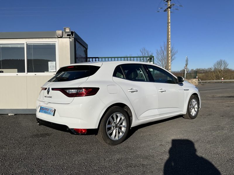 RENAULT MÉGANE IV 1,2 TCE 130 cv ENERGY EDC 