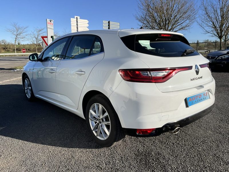 RENAULT MÉGANE IV 1,2 TCE 130 cv ENERGY EDC 