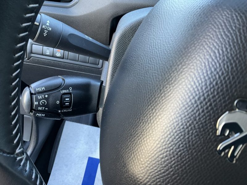 PEUGEOT 308 II 1.5 BLUE-HDI 100 CV BUSINESS 