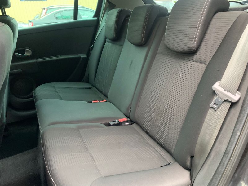 RENAULT CLIO III EXPRESSION TCE 100 2010